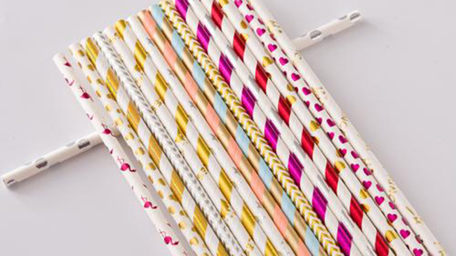 星巴克換用紙吸管，這背后的意義？